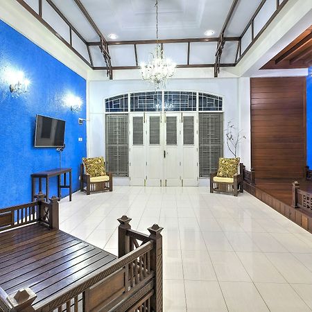 Riverside Hostel Padang Εξωτερικό φωτογραφία